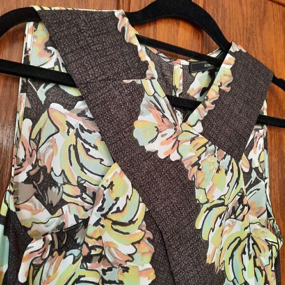 NWT BCBG MaxAzria Tulip Top - Picture 4 of 16